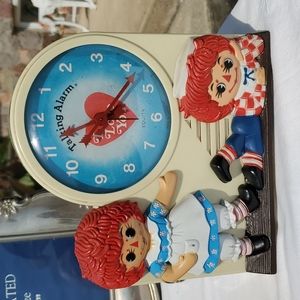 Vintage Raggedy Ann and Andy alarm clock